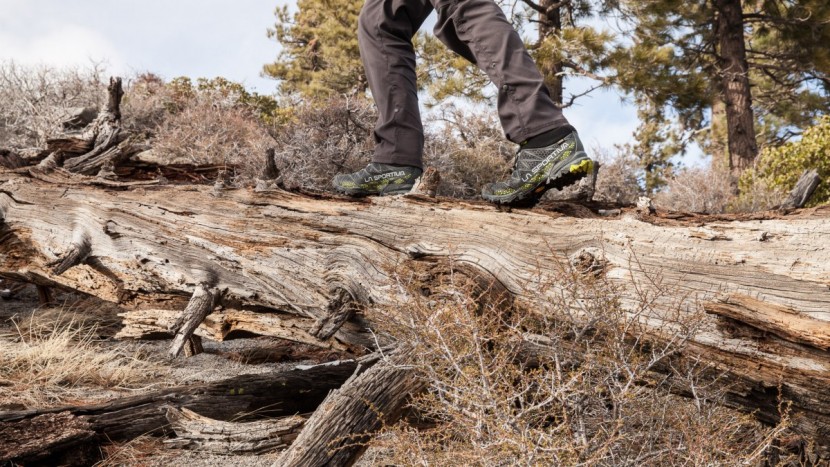 la sportiva synthesis mid gtx - this model doesn&#039;t have a lot of padding in the forefoot but is...