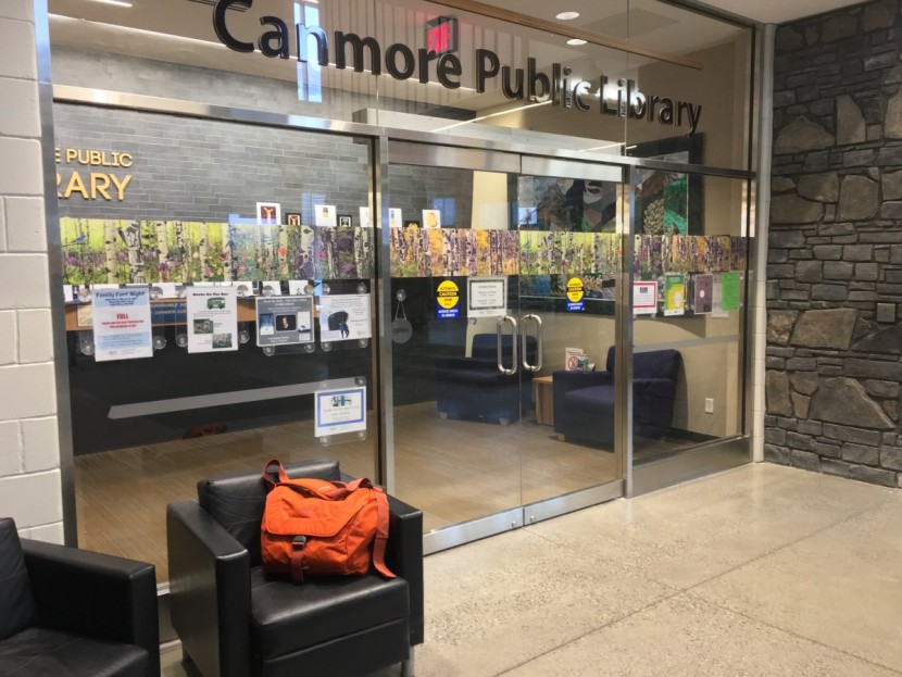 osprey flapjack courier - the flapjack messenger bag handles many speeds of life.