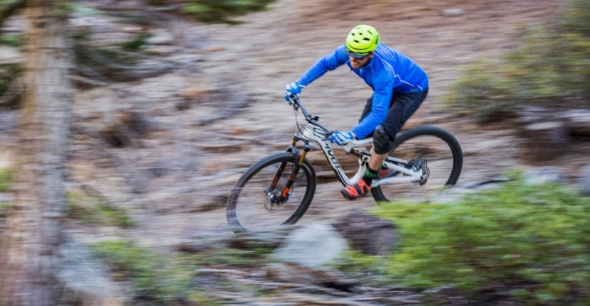 pivot mach 429 trail x01 eagle 2017 - a gyroscopic feel and whimpy tires kept us from loving the corners...