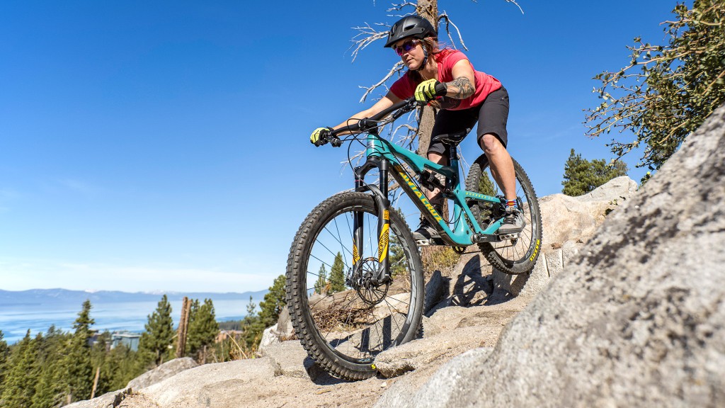 santa cruz bronson x01 eagle 2017 - the bronson&#039;s big suspension takes all the hits, but you&#039;ve got to...