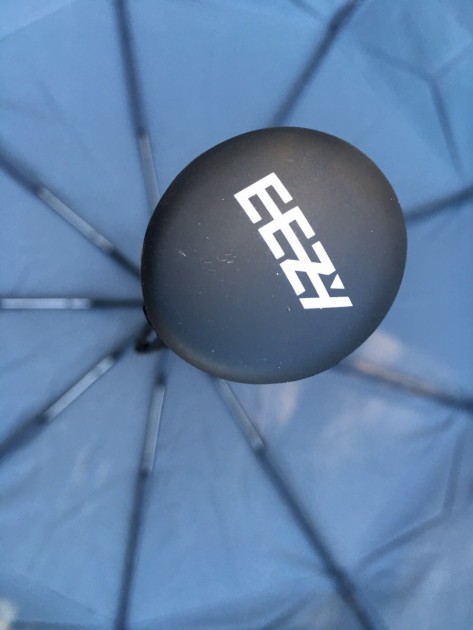 eez-y compact travel - the eezy compact umbrella has a comfortable grip.