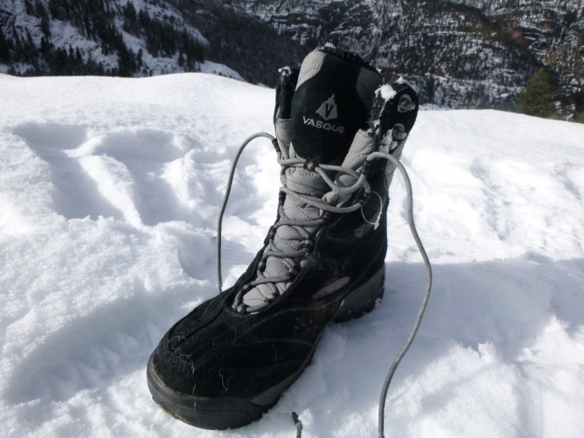 vasque pow pow iii ultradry - the tall shaft and breathable construct keeps feet warmer than...