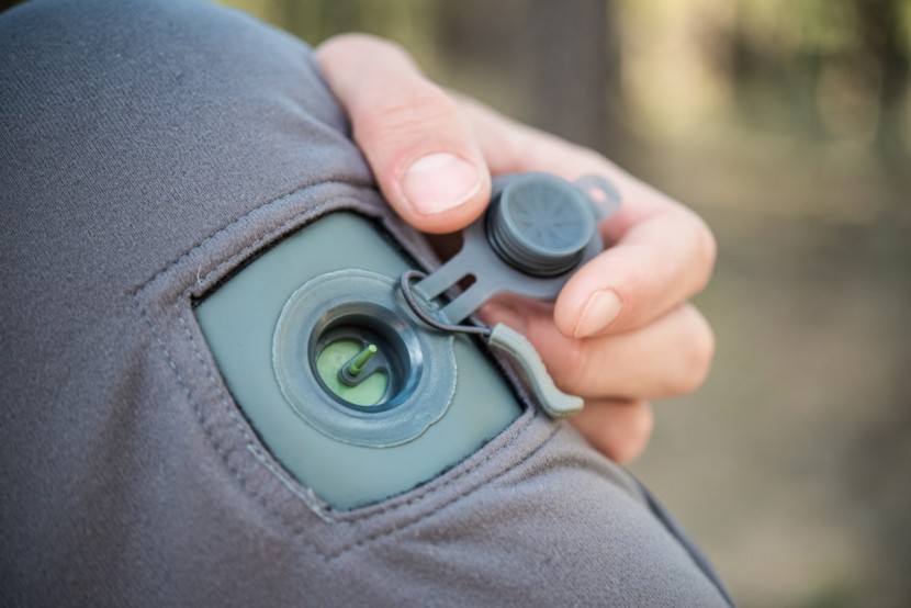 exped rem - to inflate, just blow into the valve. to deflate, press the green...