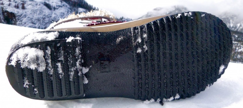 northside kathmandu - a full look at the traction of the boot.