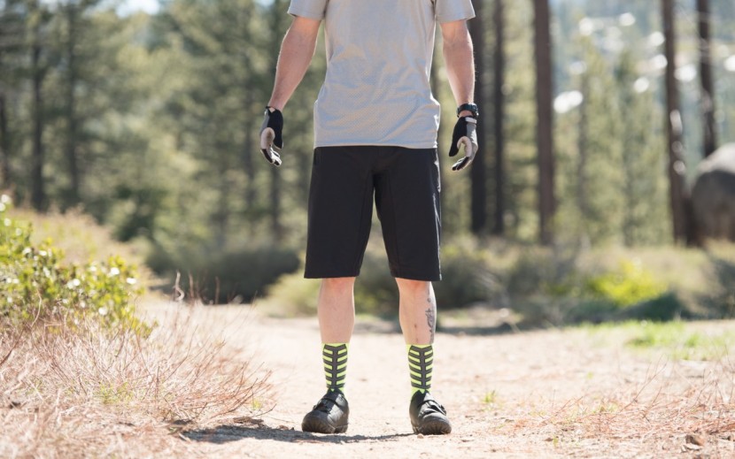 poc resistance enduro light - the poc resistance shorts have a loose cut and understated style.