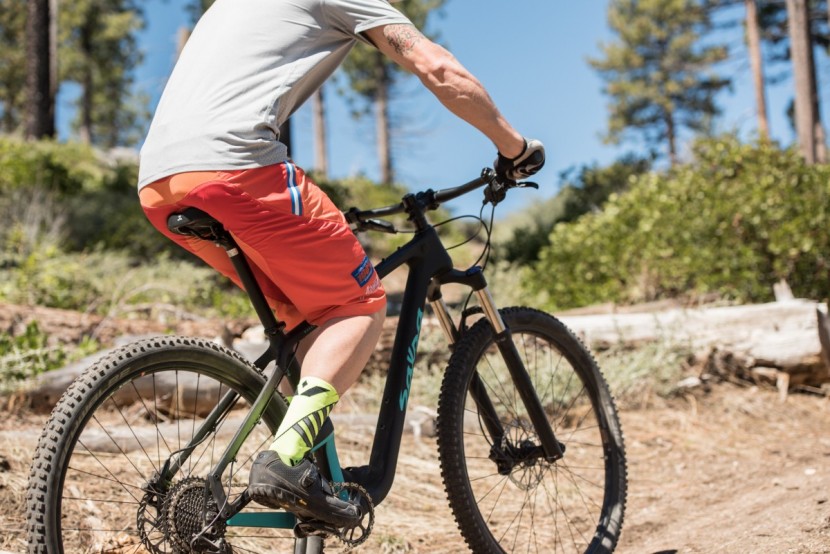 100% Airmatic All Mountain Review | Tested & Rated