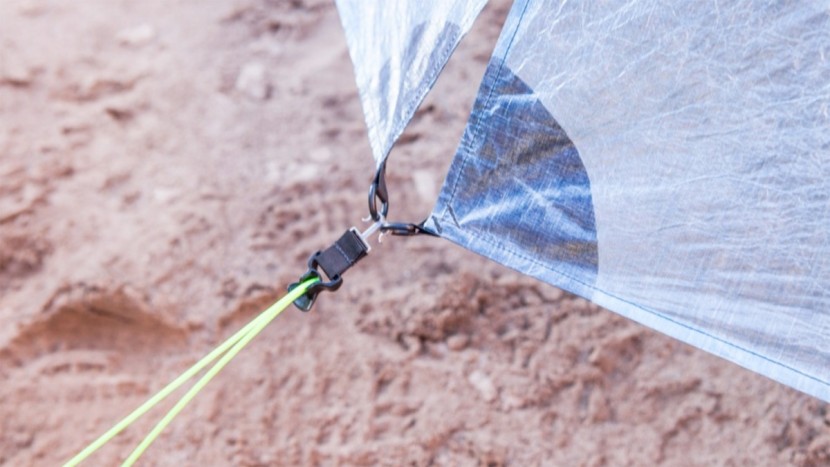 zpacks duplex classic - the hooks that hold the bottom of the two vestibule flaps in place...