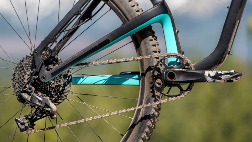 salsa woodsmoke 29 nx1 2017 - a sram nx 1x11 drivetrain is reliable and offers a solid gear range.