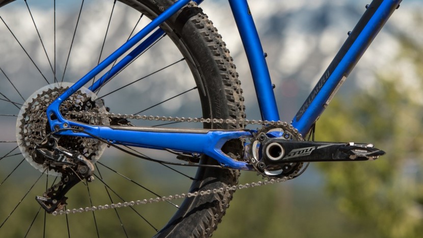 specialized fuse expert 6fattie 2017 - the sram gx 1x11 drivetrain shifts crisply offering a nice gear range.