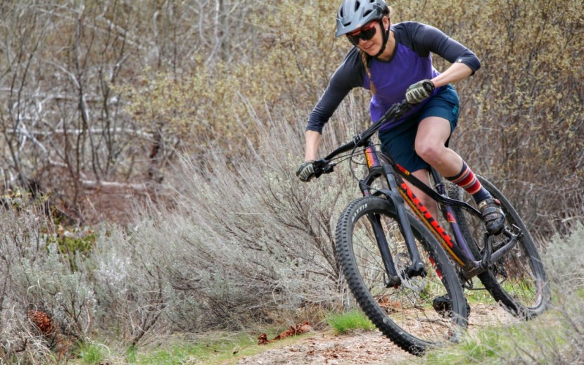 kona honzo al/dl 2017 - the honzo requires some persuasion to get it through turns.