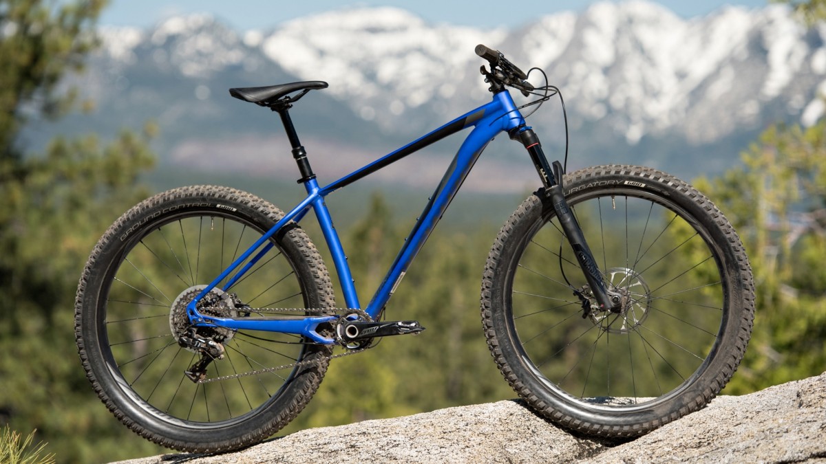 specialized fuse expert 6fattie 2017 trail mountain bike review