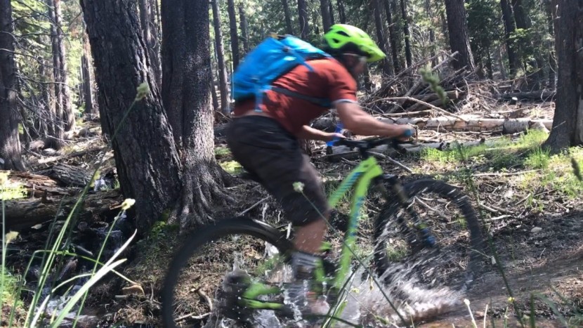 camelbak m.u.l.e. - moving fast with the m.u.l.e. in tow.