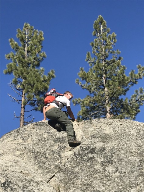 wacool 2l - storage is adequate for fast and light days.