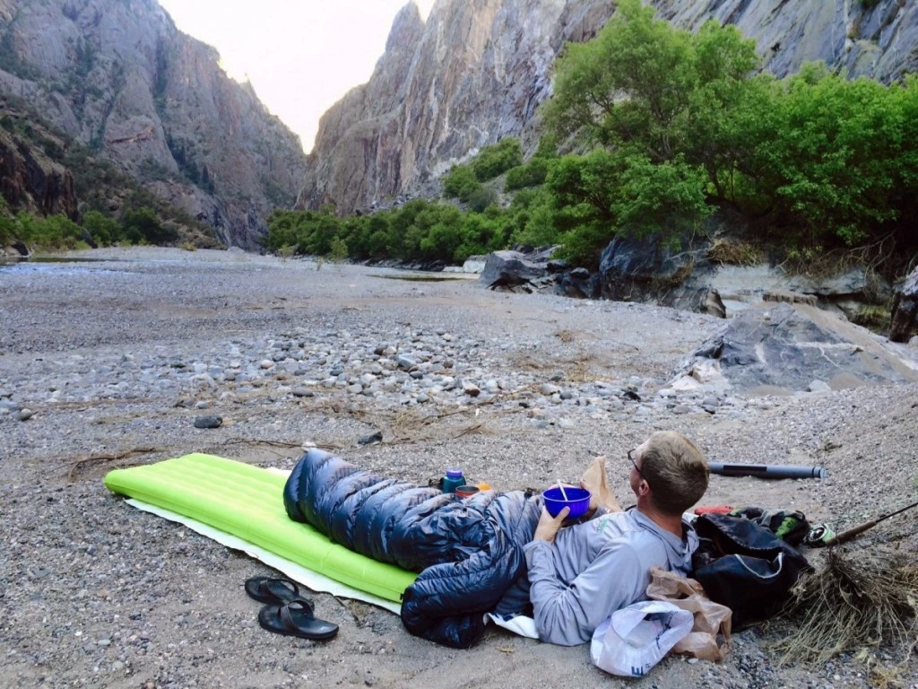 ultralight sleeping bag - a warm night in the black canyon was a great excuse for cowboy...