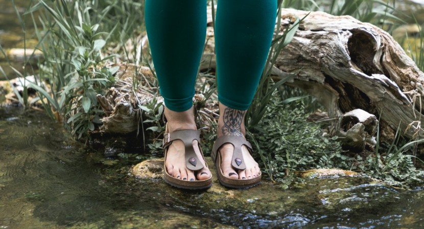birkenstock gizeh - the gizeh is a well constructed and highly durable sandal that...