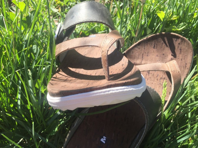 merrell around town thong - the sharp edges of the leather toe post on the around town were the...