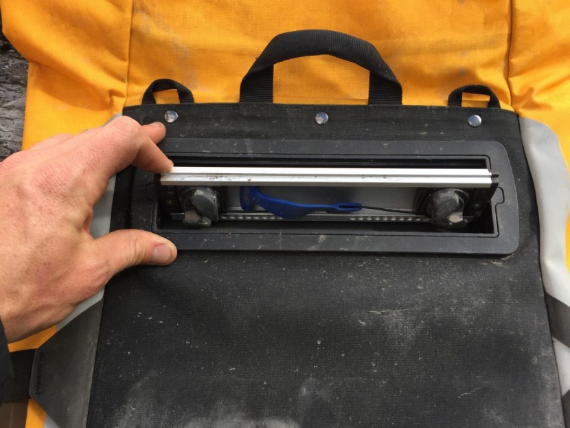 thule adventure touring - the mounting hardware of the adventure touring pannier sit on an...