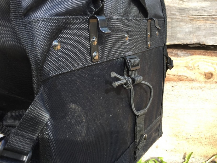 banjo brothers market pannier - the hooks and bottom loop of the banjo brothers market pannier are...