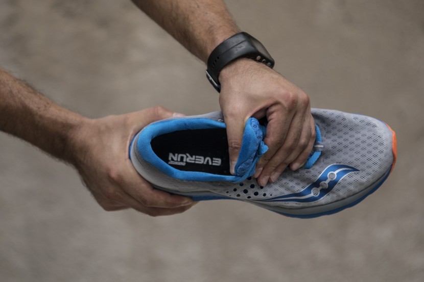 saucony kinvara 8 - the kinvara 8 features a thicker padded tongue and leaner upper.