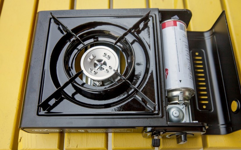 gas one gs-3000 - getting to cooking on the gas one is super easy - just pop in the...