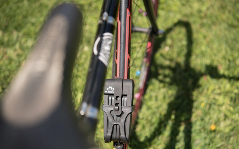 bike lock - the lightweight inbike is compact and easy to transport around town...