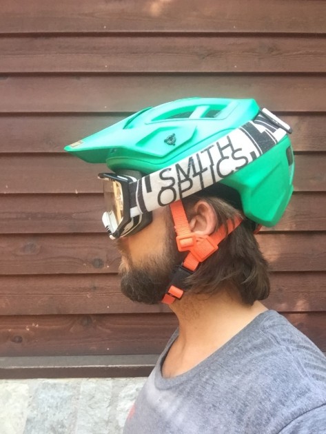 leatt dbx 3.0 with goggles on - excellent wrap around area and...