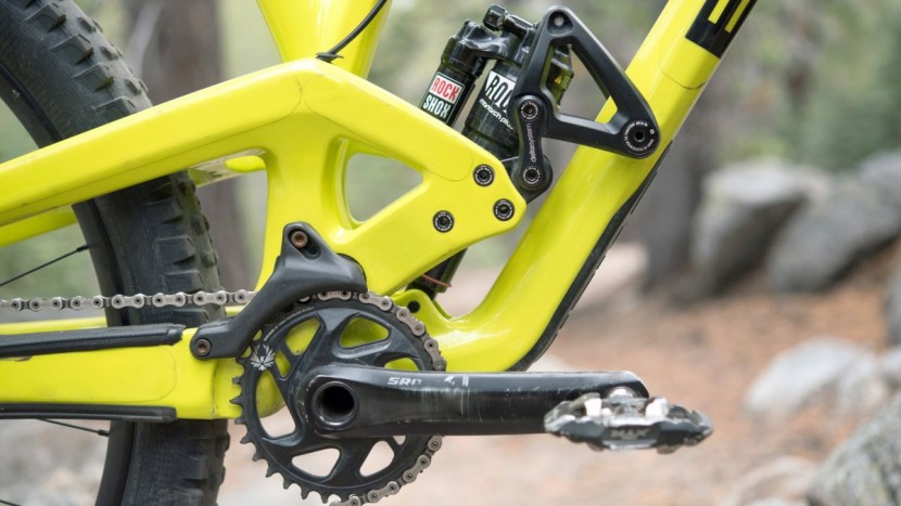 evil's integrated chainguide is a nice touch.