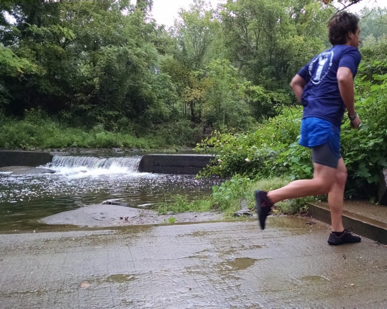 vivobarefoot stealth 2 - with a nearly uniform outsole, these grip dry surfaces fine, but we...