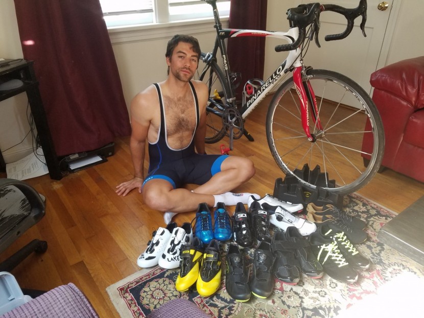 cycling shoes - side-by-side comparison aided by the tortures of an indoor trainer...