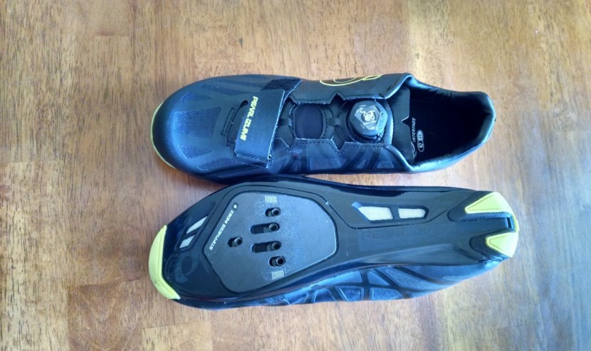 pearl izumi race road iv - the road race ivs use a mostly rubber and plastic upper with a...