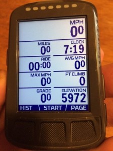 wahoo fitness elemnt bolt - the first page displayed fully zoomed out with all nine data fields...