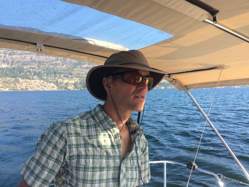 patagonia tenpenny - the tenpenny&#039;s dark under brim is great for glare prevention off the...