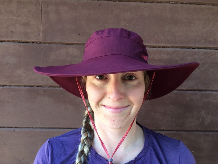 the north face horizon brimmer for women - we like the look of this large brimmed hat, and the deep garnet color.