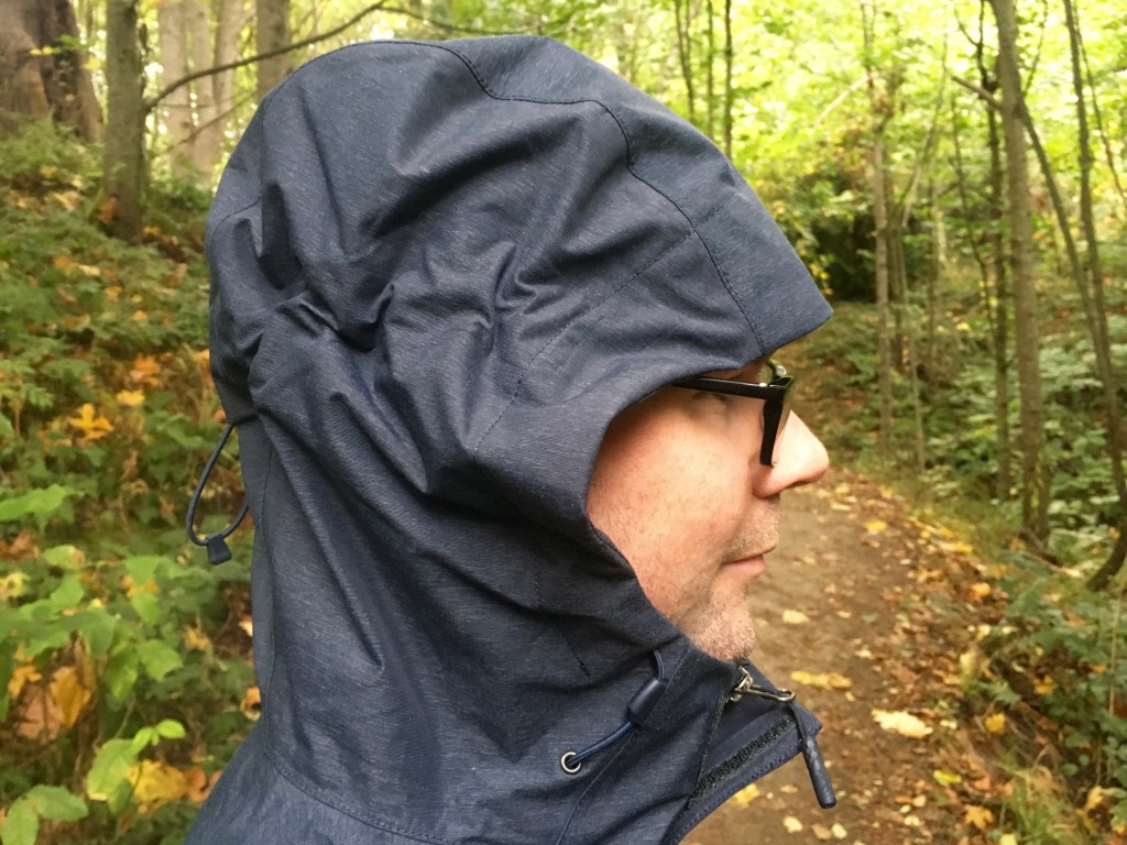 The North Face Men’s Venture 2 Waterproof Hooded Rain Jacket, Bolt Blue/TNF  Black, Medium