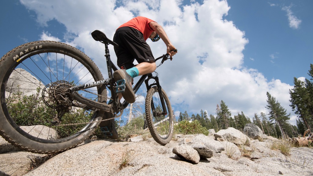 commencal meta tr 4.2 essential 2017 - climbing is efficient and this bike is super easy to maneuver.