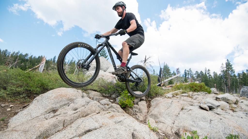 commencal meta am 4.2 essential - the meta am loves a healthy dose of rock.
