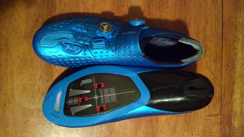 shimano s-phyre rc9 - the rc9s use a burrito wrap-style upper that closes around the foot...