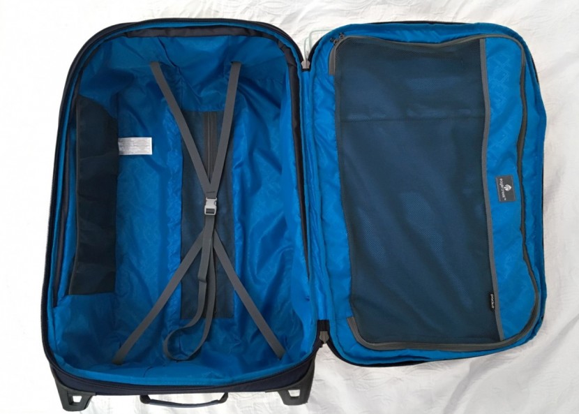 eagle creek tarmac 29&quot; - a cavernous main storage space with options for compartmentalization.