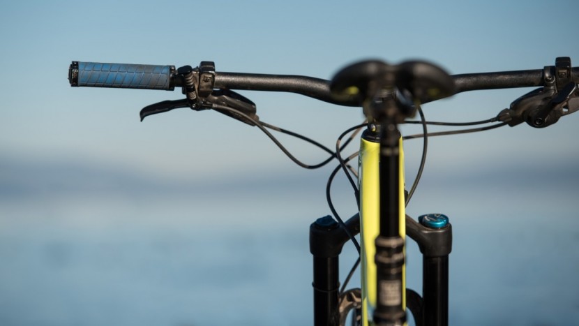 ibis ripley ls nx 2018 - 780mm handlebars hit the sweet spot for our testers.