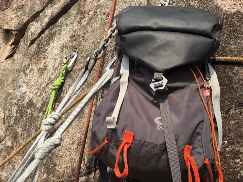 mountain hardwear scrambler 30 outdry - the scrambler is up for steep and rough rock climbs. it&#039;s also super...