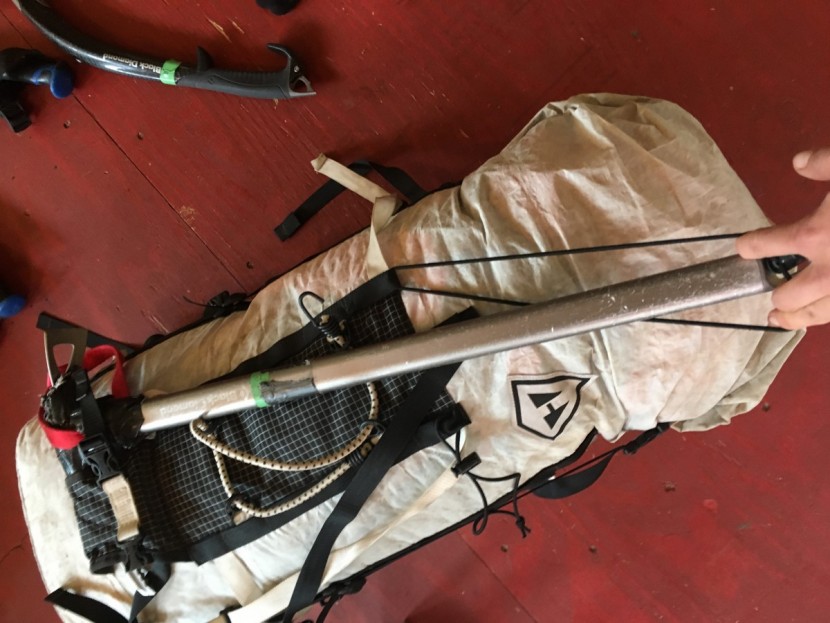 hyperlite mountain gear 3400 ice pack - the shaft of the ice axe could be secured 3 ways: by inserting the...