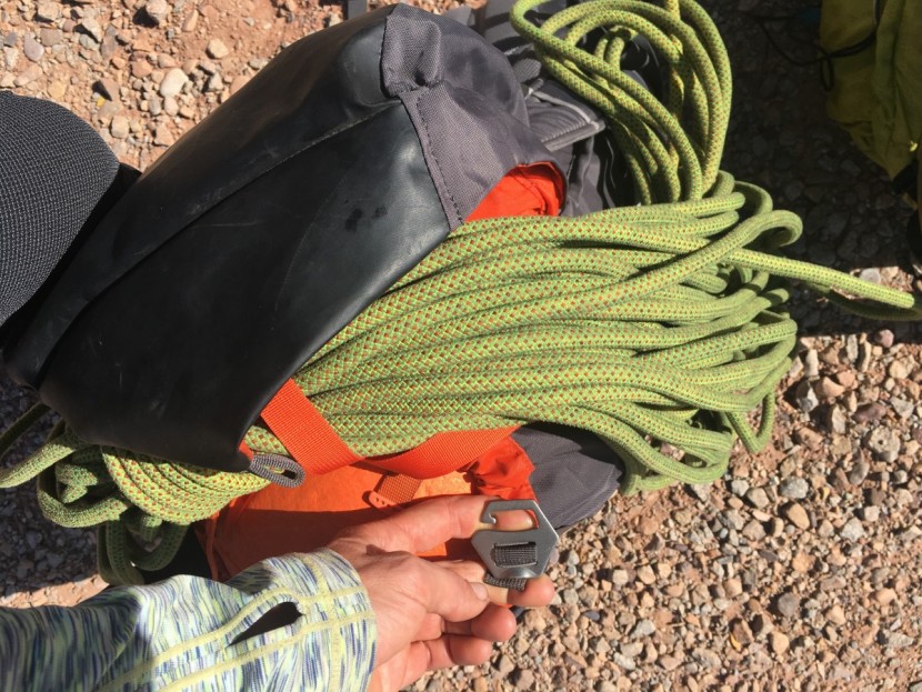 mountain hardwear scrambler 30 outdry - when we packed the scrambler to what seemed like a normal capacity...