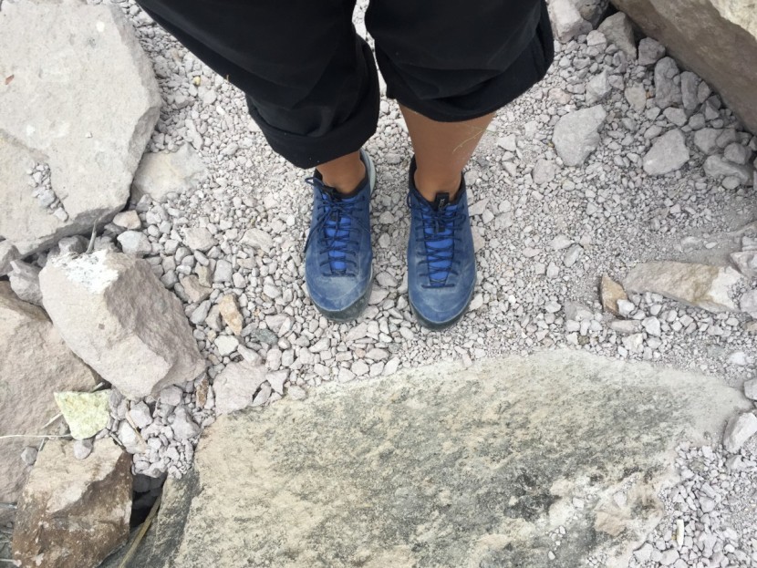 arc'teryx acrux sl for women - hiking around bishop is a cinch with the lightweight acrux.