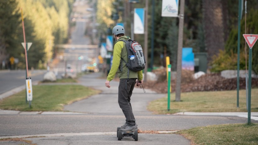 the north face surge - cruise through towns and terminals with ease when carrying the surge...