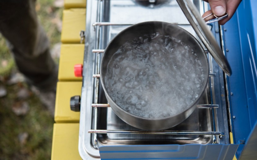 stansport outfitter series 2-burner - boiling water in a hurry with the stansport.