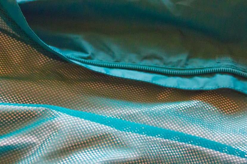 the north face resolve 2 for women - the resolve 2 utilizes 3-layer technology with a mesh liner for...