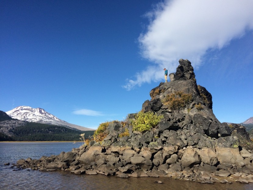 rei co-op screeline - hiking pants should stretch across multiple areas of outdoor...