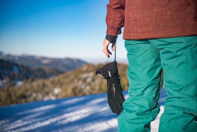 gordini gore-tex down iii women's - wrist leashes are all kinds of convenient.