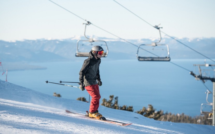 oakley airbrake xl - the anti-fog coating and great ventilation of the airbrake lenses...