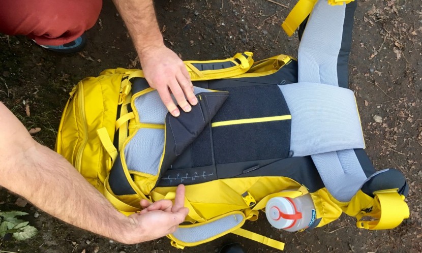 thule versant 70 - this model features roughly four inches of vertical adjustment range...